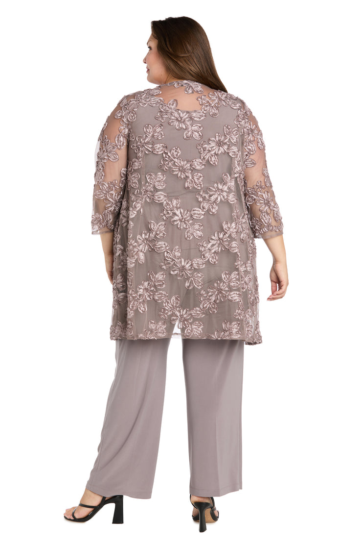Delicate Floral Blossom Embroidered  Pantsuit - Plus