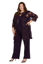 Delicate Floral Blossom Embroidered  Pantsuit - Plus