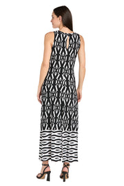 Intricate Pattern Sleeveless Knit Dress with Flipped Border Hem